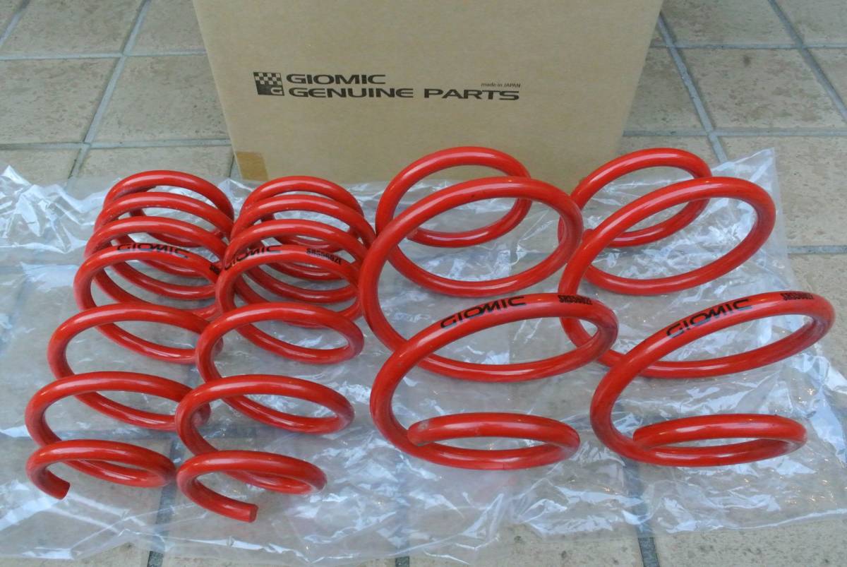 【美品】GIOMIC ロー・フォルム・スプリング for F56 ☆彡 MINI F56 JCWで利用 30mmダウンでも乗り心地そのまま
