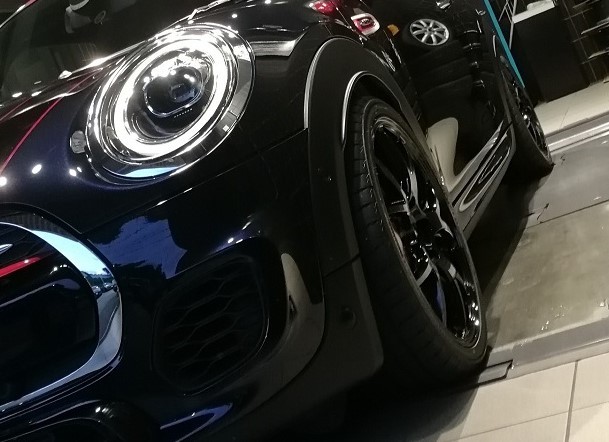 【美品】GIOMIC ロー・フォルム・スプリング for F56 ☆彡 MINI F56 JCWで利用 30mmダウンでも乗り心地そのまま