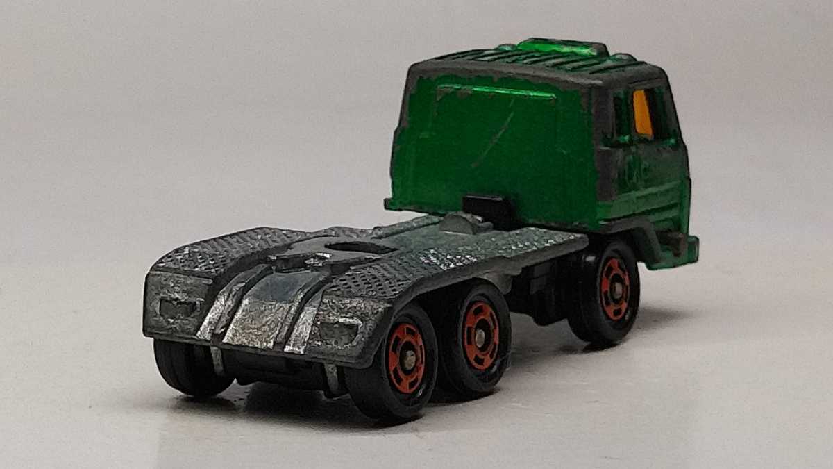 ロング トミカ 日本製 いすゞ V12 トレーラー ヘッド 緑(建設車両