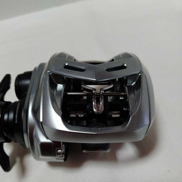 未使用 ダイワ 21アルファス SV TW 800H 本体 ④ SV TW ダイワ ☆新品