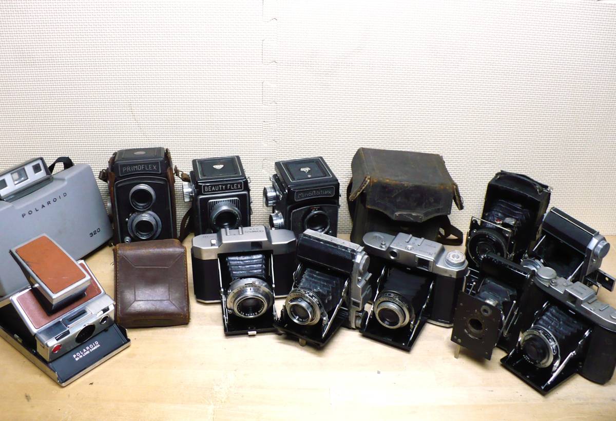 アンティーク蛇腹ポラロイドカメラ ロボコップ風 - Polaroid P-CAM 600