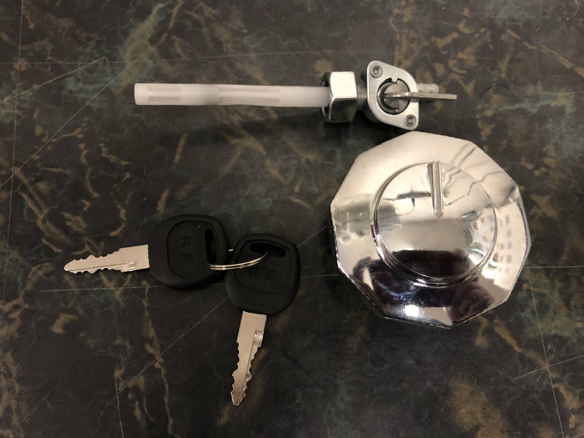 送料無料‼︎ 汎用8Lビッグタンク ピュアブラック エイプ.CD50.FTR