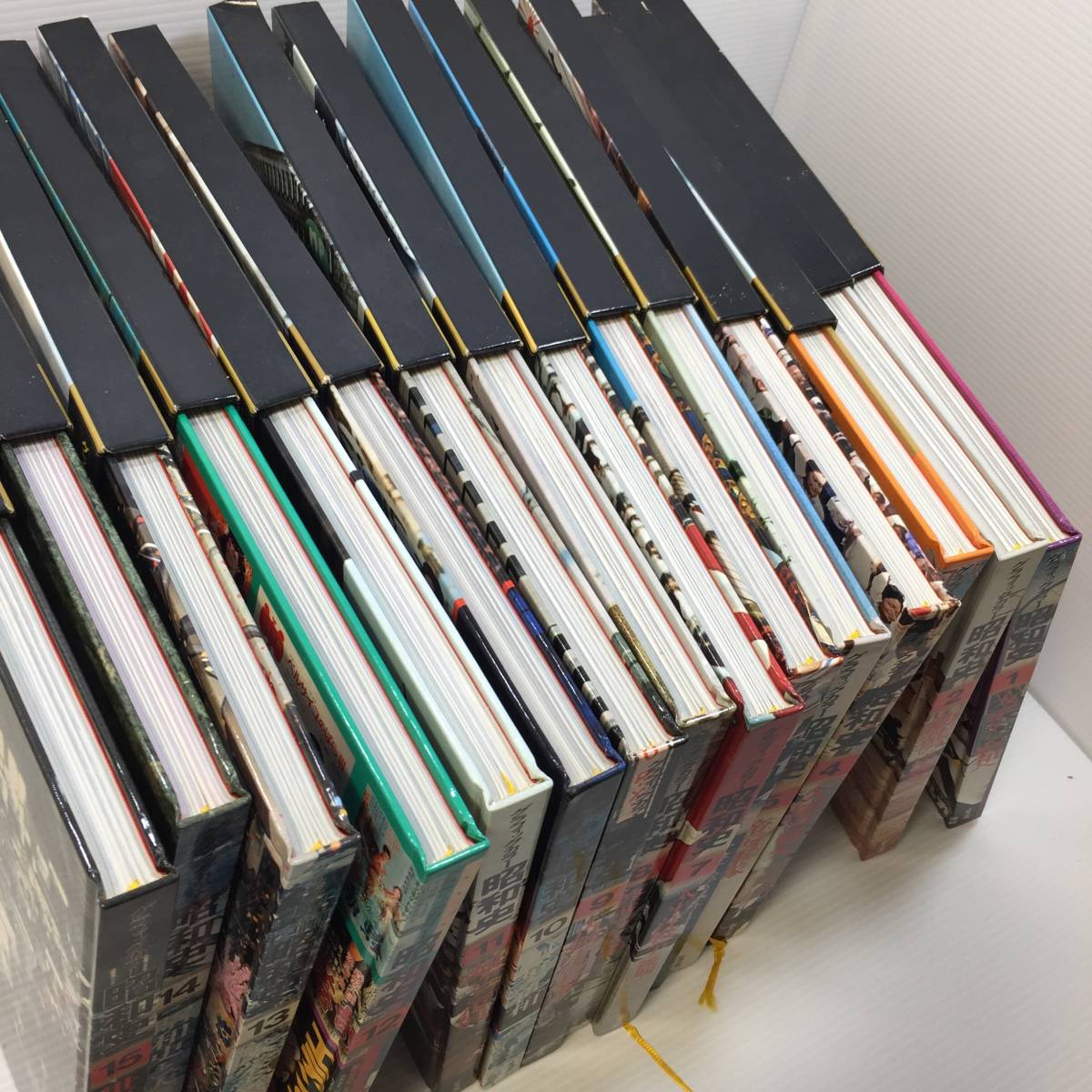 昭和史1〜15巻 研秀出版 昭和史1〜15巻研秀出版