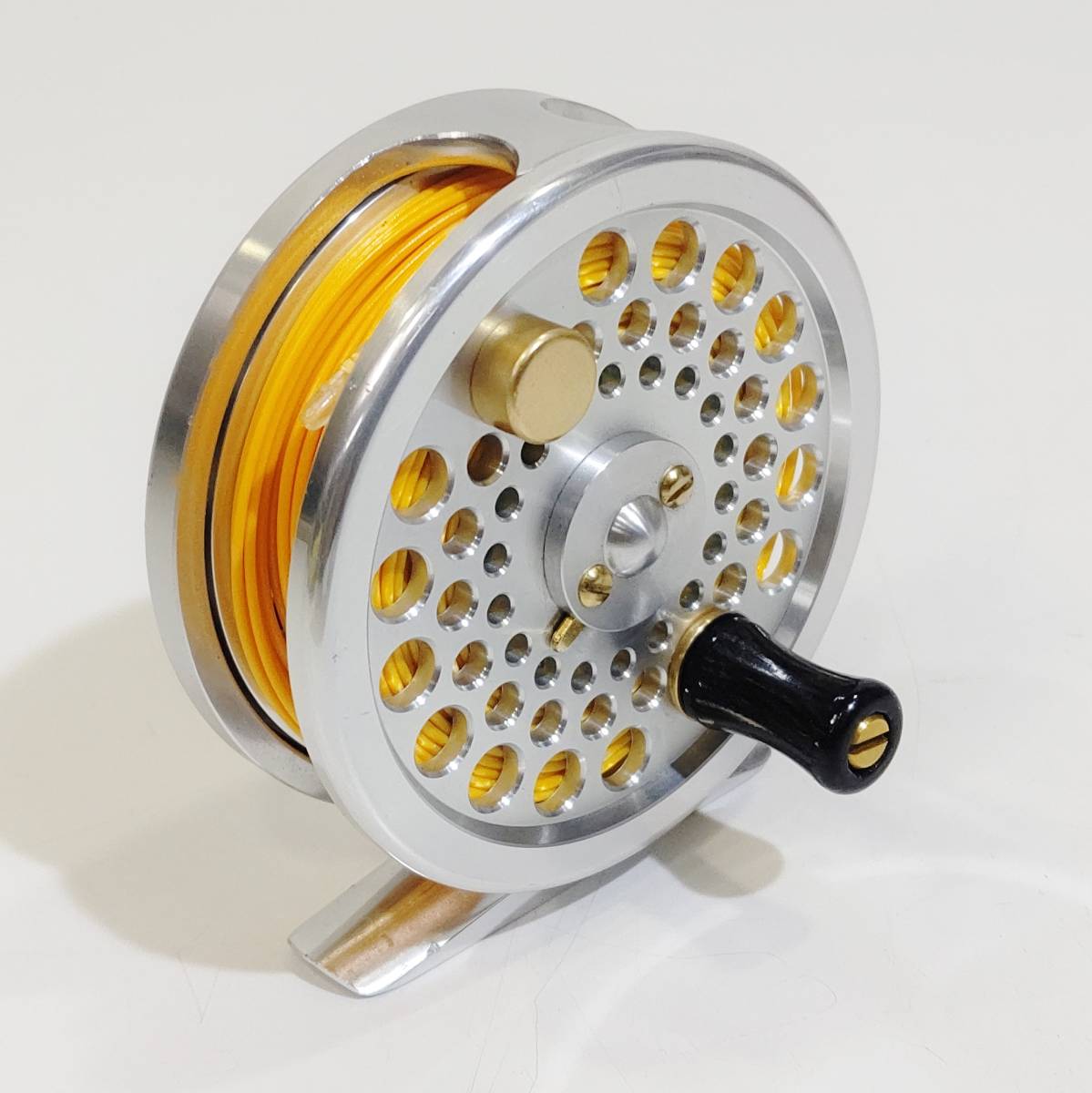 シマノ(SHIMANO) ベイトリール 13 メタニウム HG RIGHT 右ハンドル