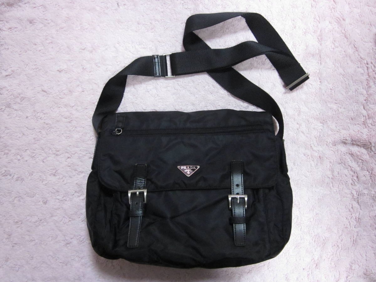 【定番，高品質】 正規品 PRADA プラダ ショルダーバッグ テストーナイロン シルバー金具 ブラック ロゴプレート 肩掛け(ショルダーバッグ)｜売買されたオークション情報、yahooの商品情報をアーカイブ公開 - かばん、バッグ