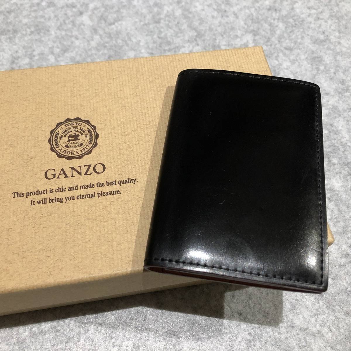 今月出品終了】ガンゾのコードバン 通しマチ名刺入れ(黒) 【公式通販】