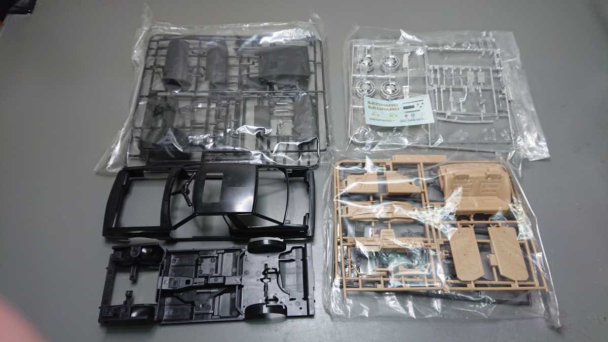 グンゼ産業 1/20 ニッサン レパード 280X SF-L 未組み立て NISSAN