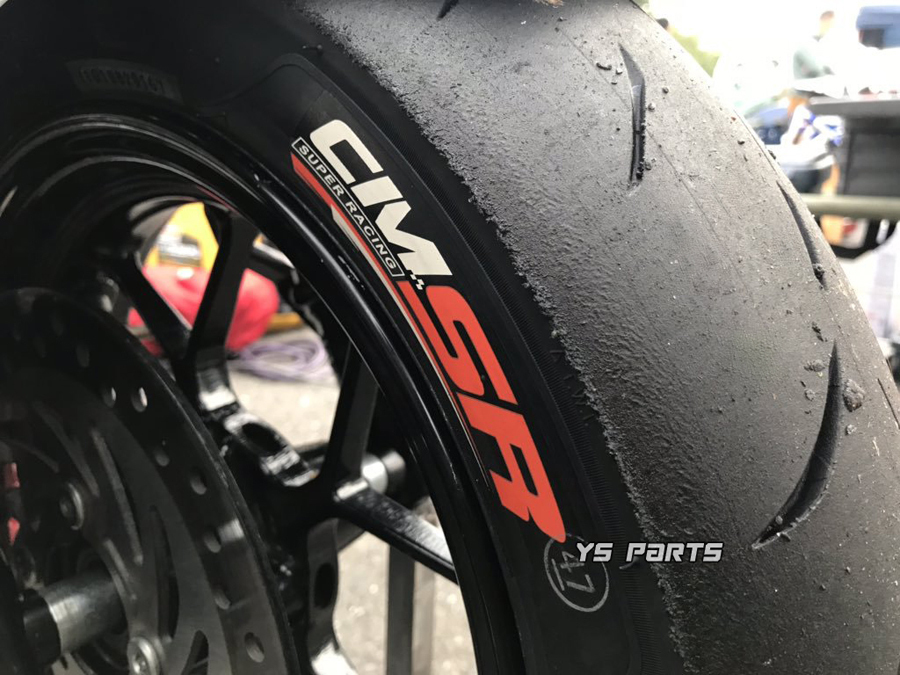 話題のハイグリップタイヤ]CST CM-SR 3.00-10[前後共通]スーパーディオ