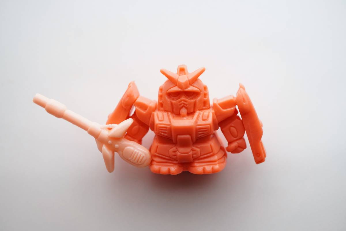ガン消し スーパーガンダム[橙色]＋専用武器[肌色]】 SDガンダム