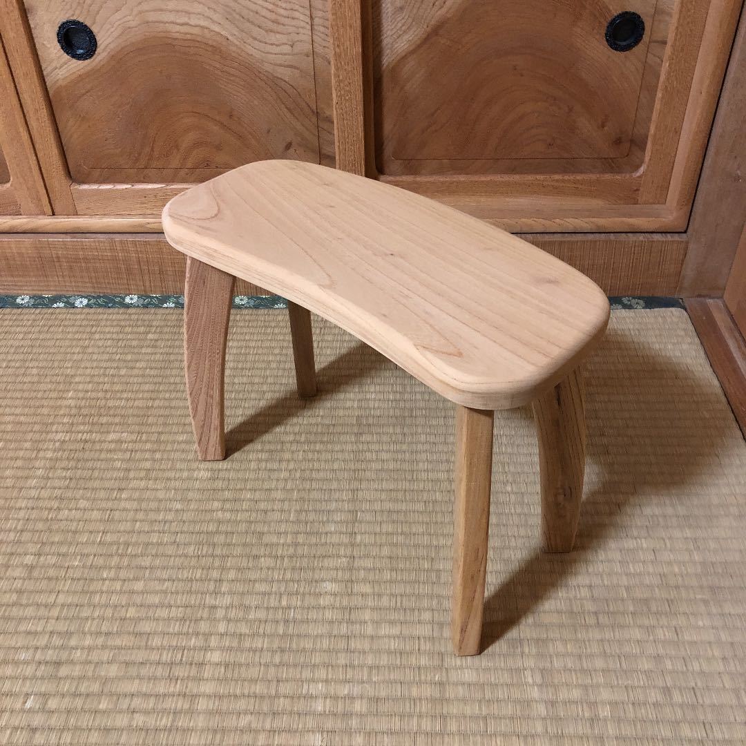 185建具屋55年のおじいさんの手作り木製サイドテーブル、イス