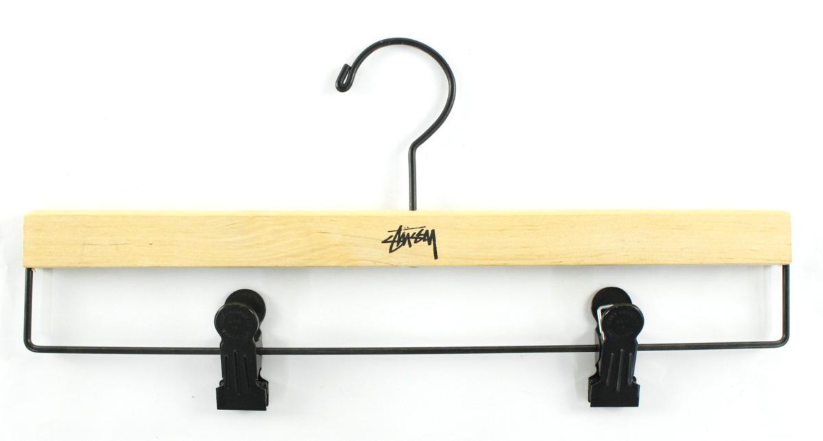 値下げ済みです☆貴重☆Stussy 木製ハンガー 14本、パンツハンガー10本 値下げ済みです☆貴重☆Stussy 木製ハンガー 14本、パンツハンガー10本