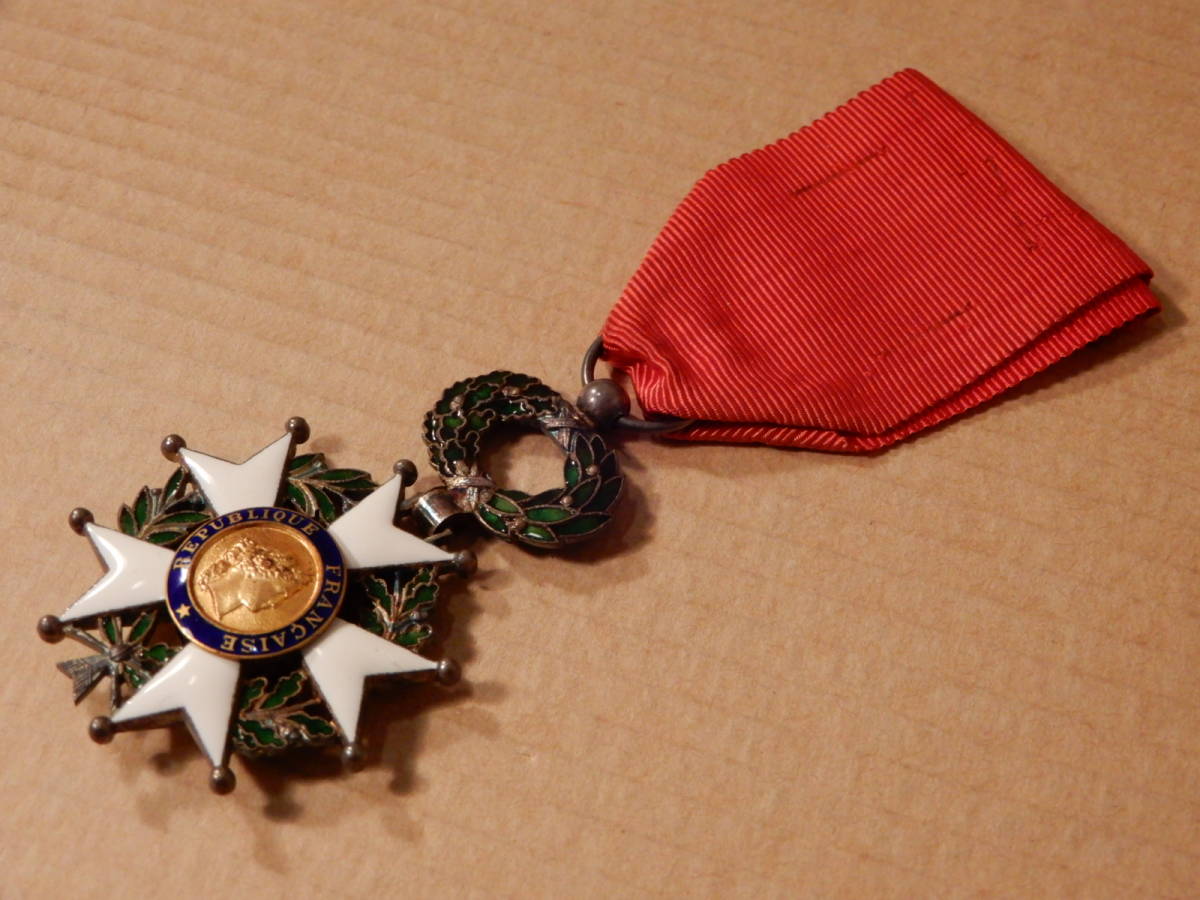 レジオンドヌール勲章 - Wikipedia 13）外国勲章 フランス レジオン