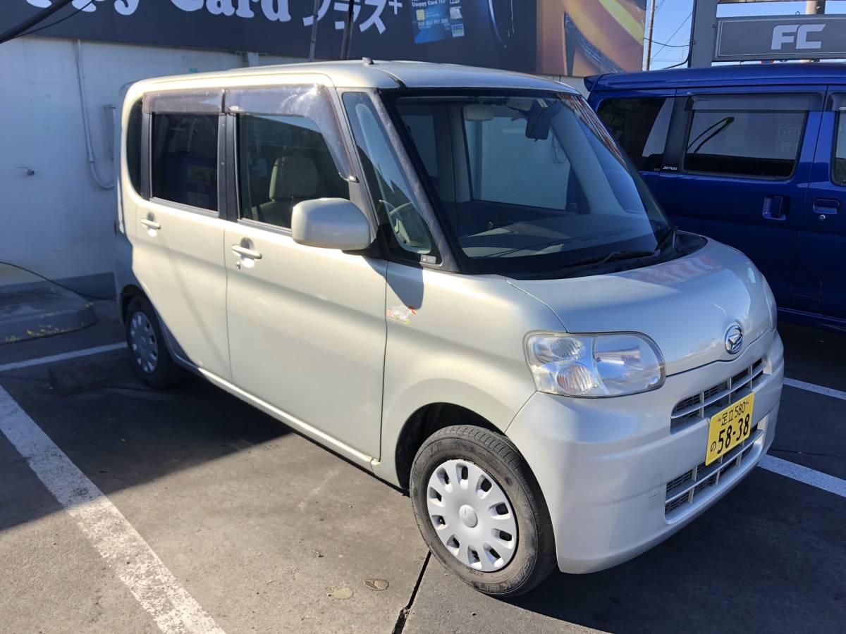 ダイハツ・タント！走行5万キロ台！車検令和5年3月まで！ピラーレスで