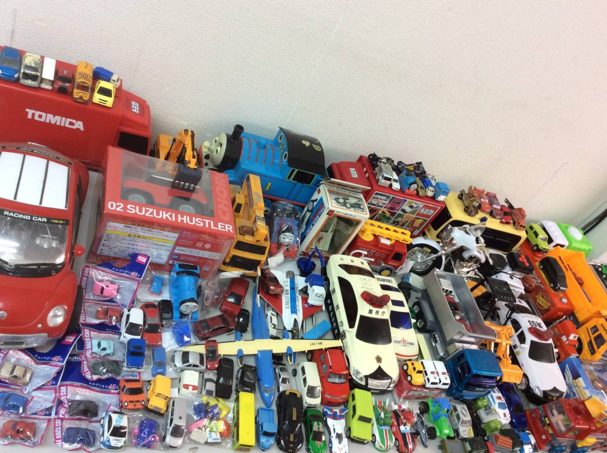 人気セール，お買い得 大量 のりもの ミニカー まとめ トミカ TOMICA カーズ トラック パトカー 飛行機 他 多数 トーマス チョロＱ レア 他 乗り物 セット(乗用車)｜売買されたオークション情報、yahooの商品情報をア 乗用車