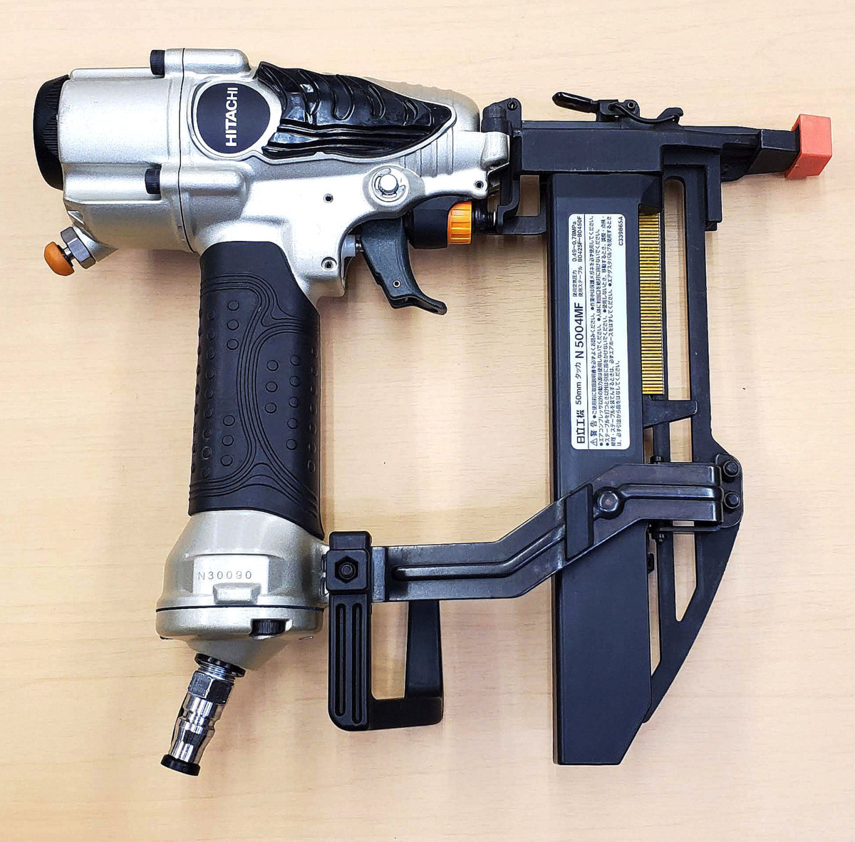 日立工機 50mm HITACHI N5008AF 高圧フロア用タッカ HITACHI／日立工機 