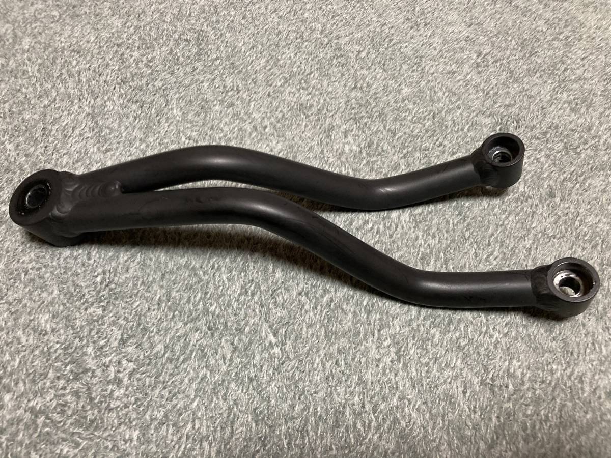 K-FACTORY Z900RS用ノーマル位置対応アルミマフラーステー K