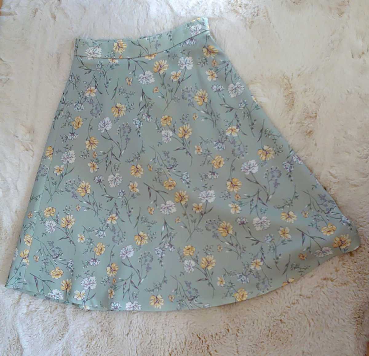 大学入学や新社会人の私服に プロポーションボディドレッシング 花柄フレアスカート ペールグリーン ミントグリーン サイズ3 9号 M プロポーションボディドレッシング 売買されたオークション情報 Yahooの商品情報をアーカイブ公開 オークファン Aucfan Com
