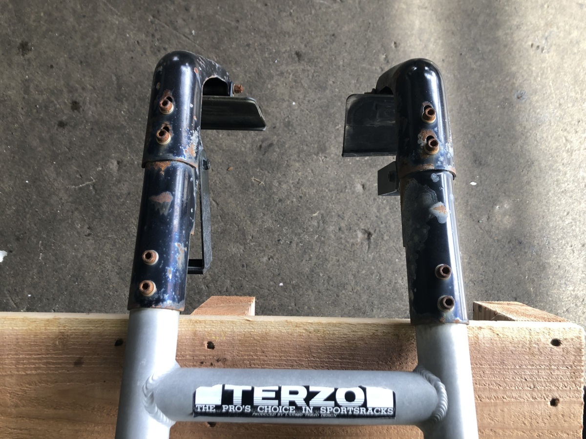 ☆ E50 エルグランド TERZO リアラダー リアゲートキャリア JX63HS 