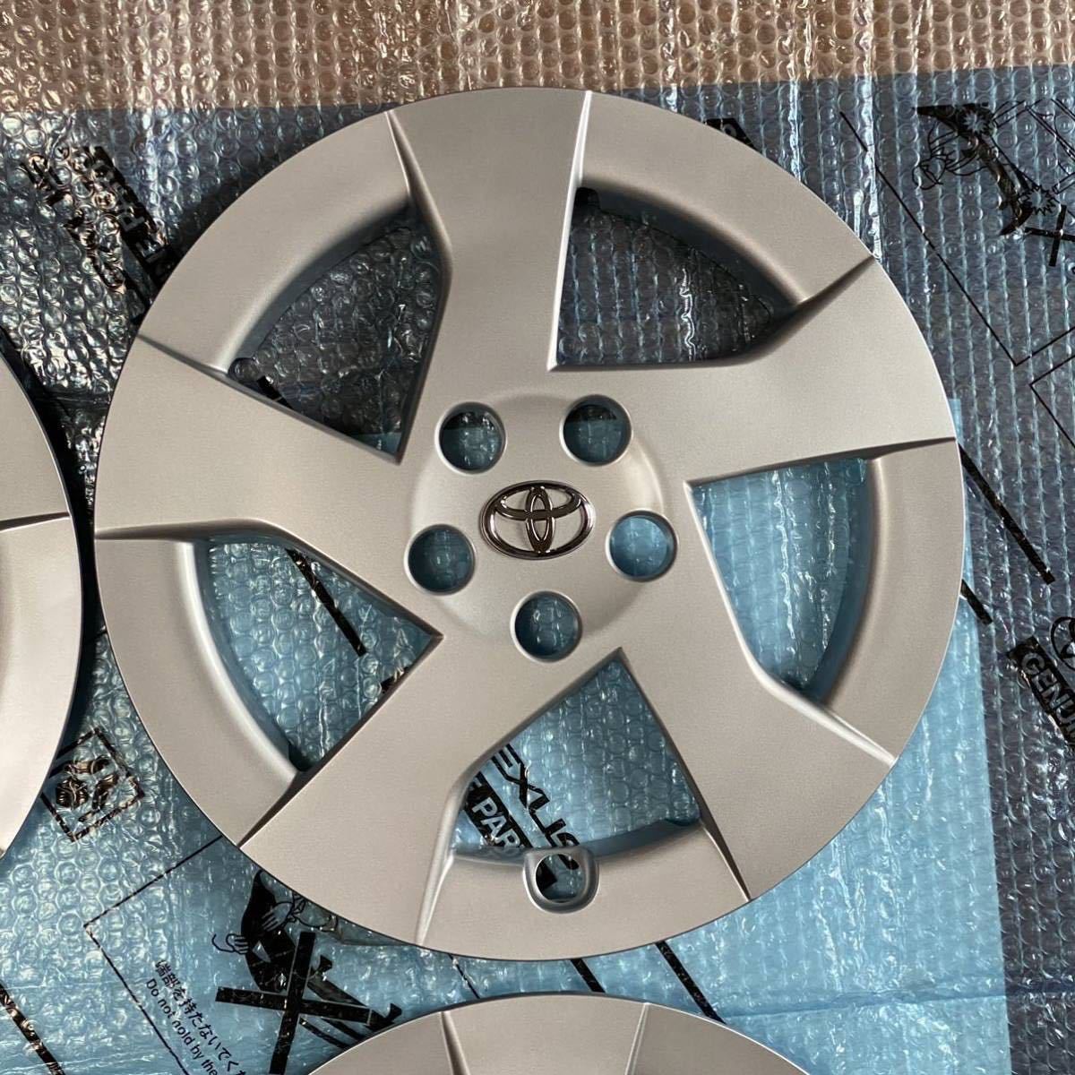 30 プリウス 前期 トヨタ純正 ホイールキャップ 15インチ 4枚 ホイール