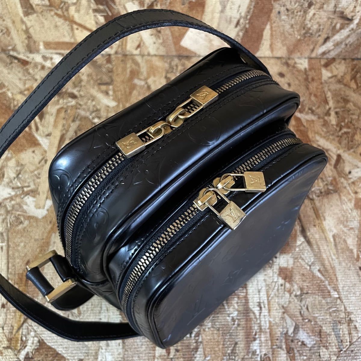 LOUIS VUITTON ルイヴィトン ヴェルニ ウースター ショルダー 美品 LOUIS VUITTON（ルイ・ヴィトン） ルイ ヴィトン モノグラムヴェルニ