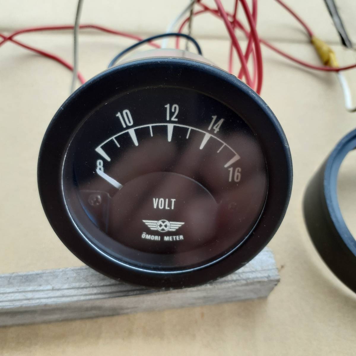 か品 大森 電圧計 OMORI 希少 オオモリ EVO-112BZ 52mm 52Φ 大森メーター