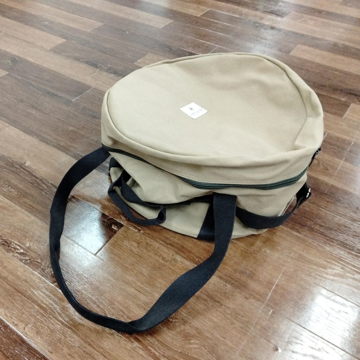 スノーピーク snowpeak Snow - 和鉄ダッチオーブン収納ケース peak 廃盤 M| 和鉄 ダッチオーブン Peak) スノーピーク(Snow snow 別売り収納ケース・スタンド 和鉄ダッチオーブン収納ケースM 中古