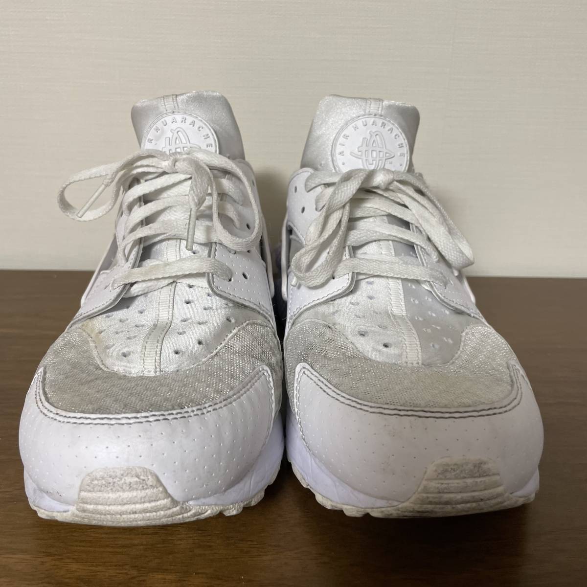 NIKE AIR HUARACHE TRIPLE WHITE ナイキ エアハラチ トリプルホワイト 