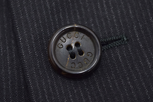 美品 GUCCI トムフォード期 SUPER100'S 銀ボタン 紺ブレザー グッチ