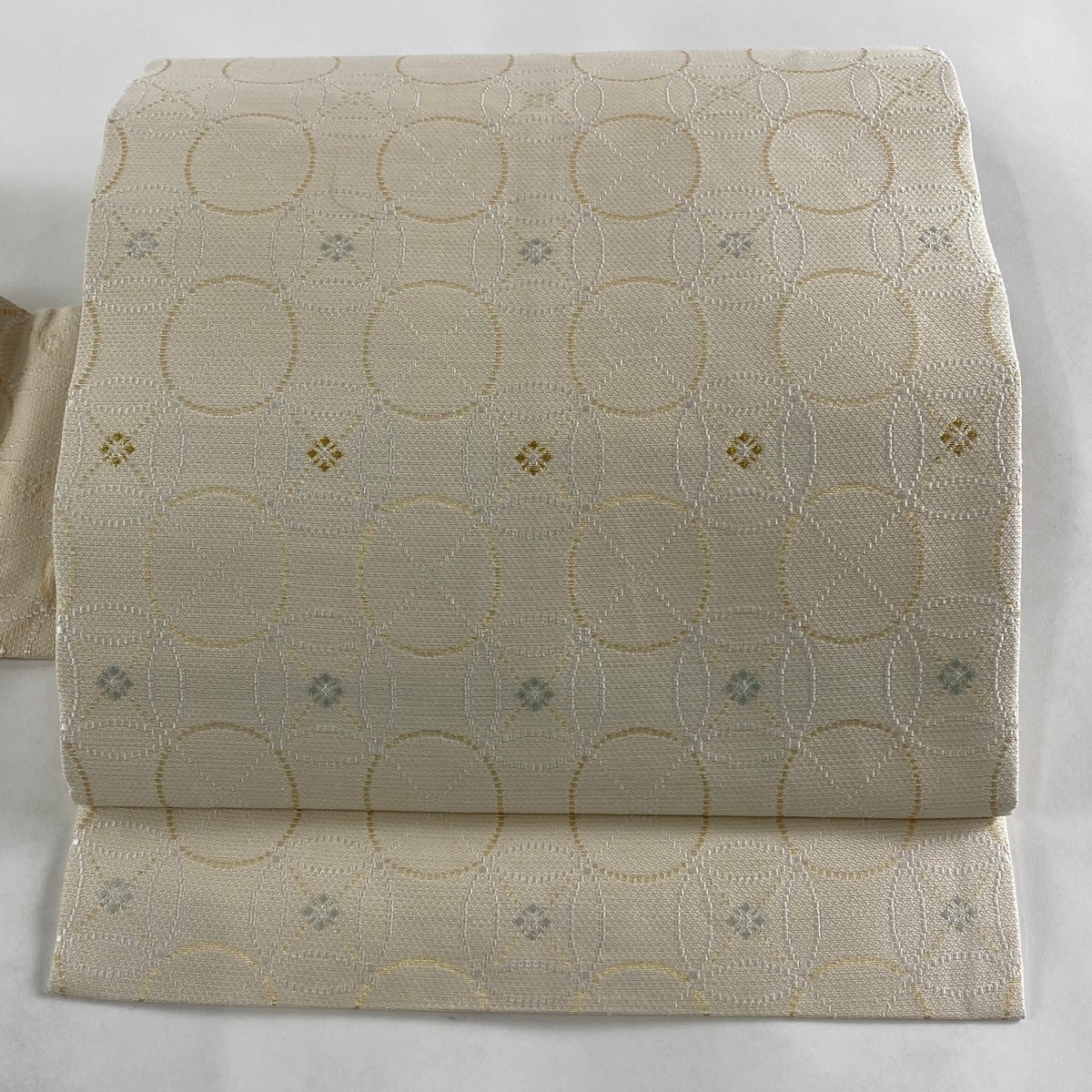 【正規品，HOT】 名古屋帯 名品 七宝 丸文 金糸 箔 ベージュ 正絹(仕立て上がり)｜売買されたオークション情報、yahooの商品情報をアーカイブ公開 - オークファン 仕立て上がり