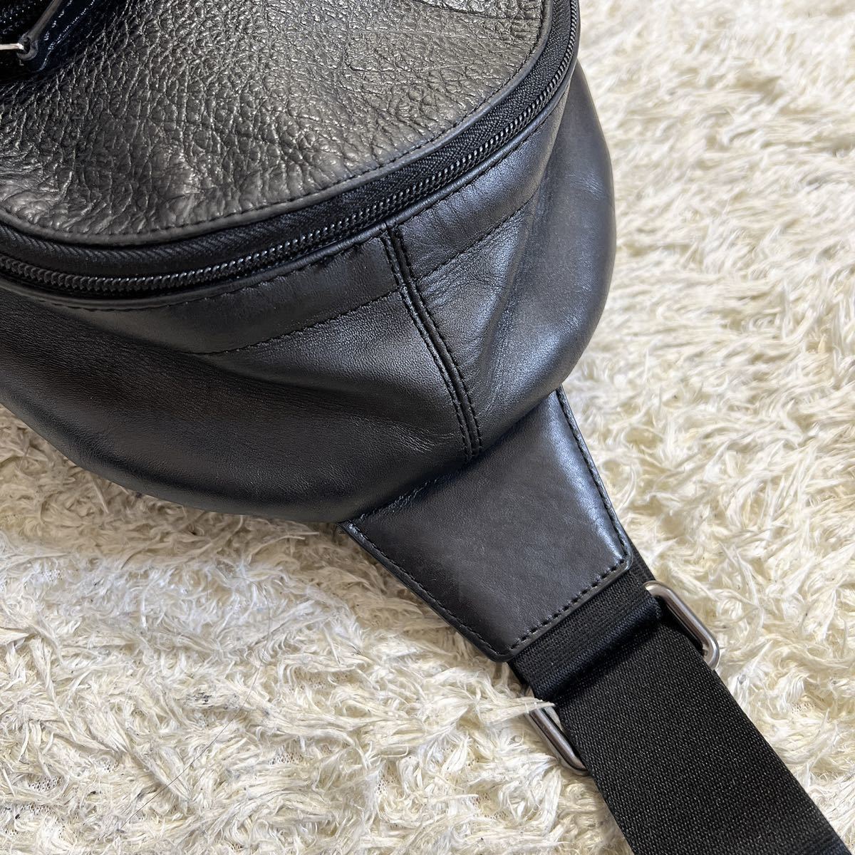 【美品】COACH コーチ ボディバッグ レザー 本革 ブラック ショルダー COACH（コーチ） バッグ メンズ ショルダーバッグ アウトレット レザー