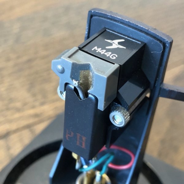 驚きの破格値，驚きの破格値，HOT 音出し正常 SHURE カモメ M44G カートリッジ + DENON PCL-5 アルミヘッドシェル / 総重量14g レコード針 シュアー デノン(MM)｜売買されたオークション情報、yahooの商品情報をアーカイブ公開 - オーク MM