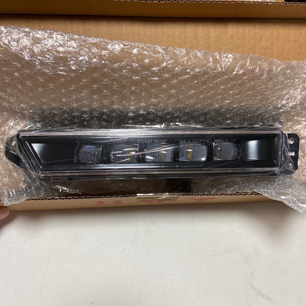 ホンダ 純正 LED フォグランプ W3742 左右セット ステップワゴン 
