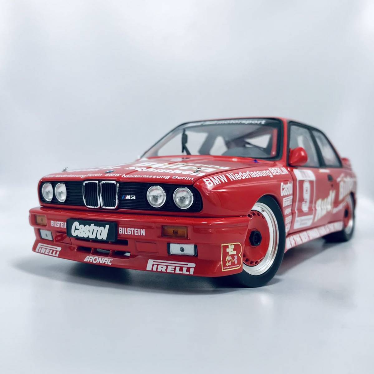 特注 希少品 ミニチャンプス 1/18 M3 (E30) RED 特注 希少品