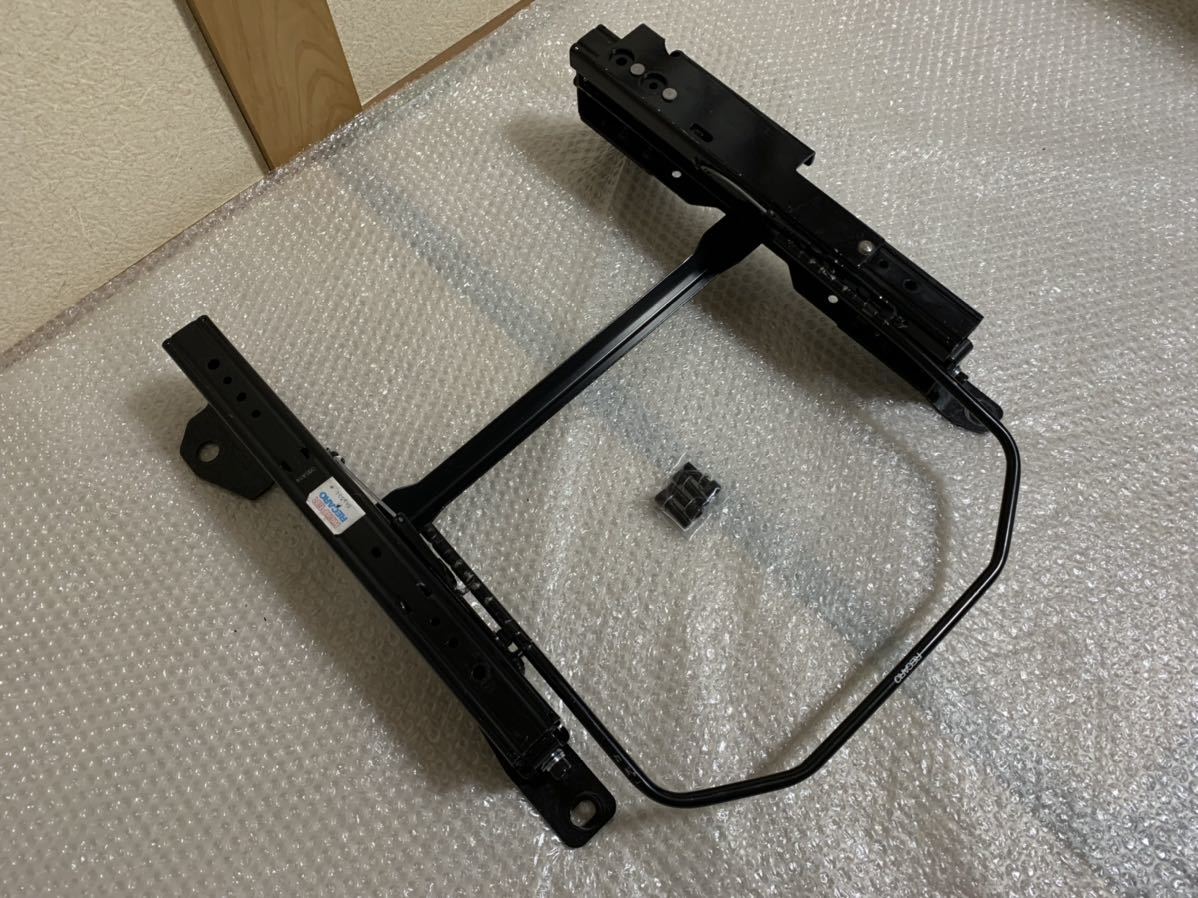 人気SALE，人気 RECARO デミオ DE3FS シートレール 運転席側 品(レール)｜売買されたオークション情報、yahooの商品情報をアーカイブ公開 - オークファン レール