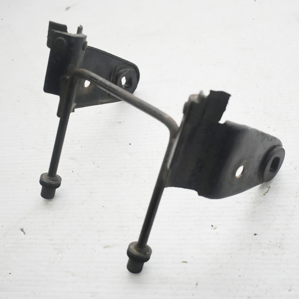 正規品，高品質 カワサキ Z250FT KZ250A-001 純正 ヘッドライトステー B BEV(ヘッドライト)｜売買されたオークション情報、yahooの商品情報をアーカイブ公開 - オークファン カワサキ用