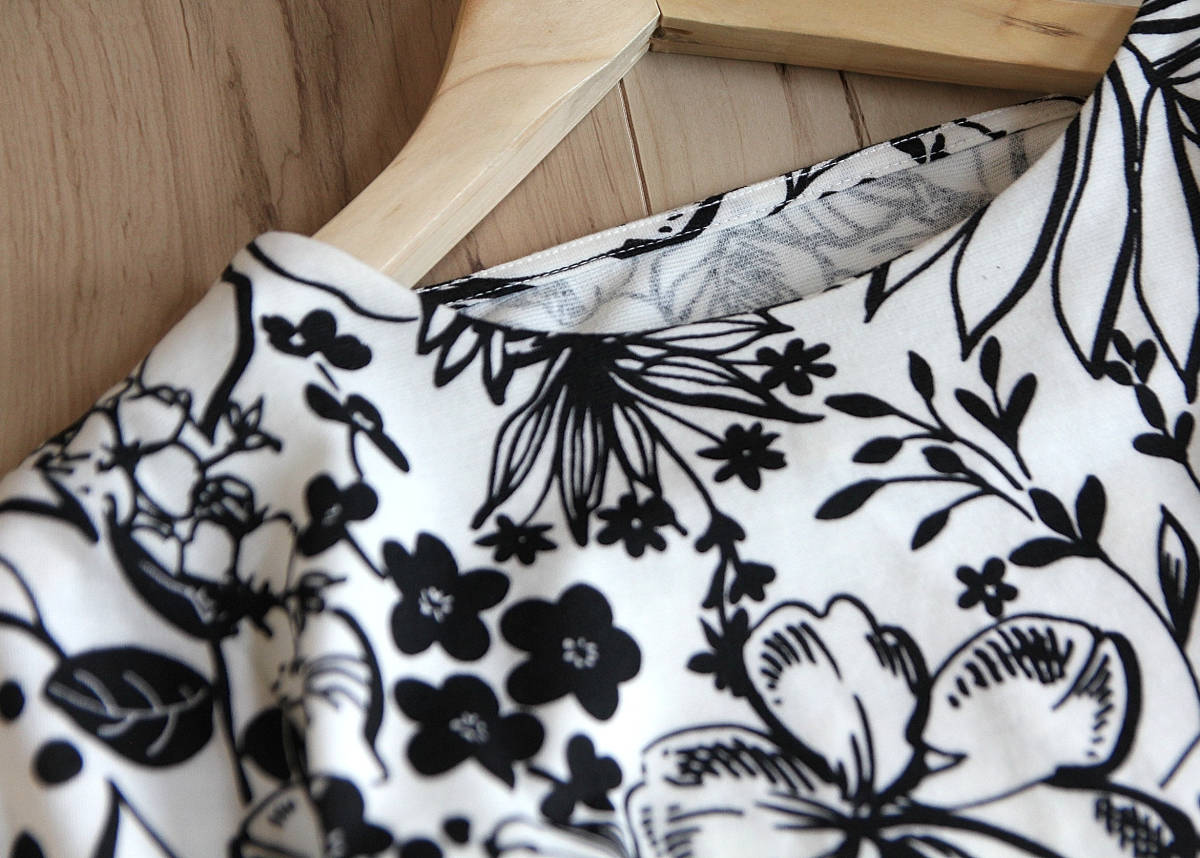 Otto オットージャパン サイズm 花柄ワンピース Mサイズ 売買されたオークション情報 Yahooの商品情報をアーカイブ公開 オークファン Aucfan Com