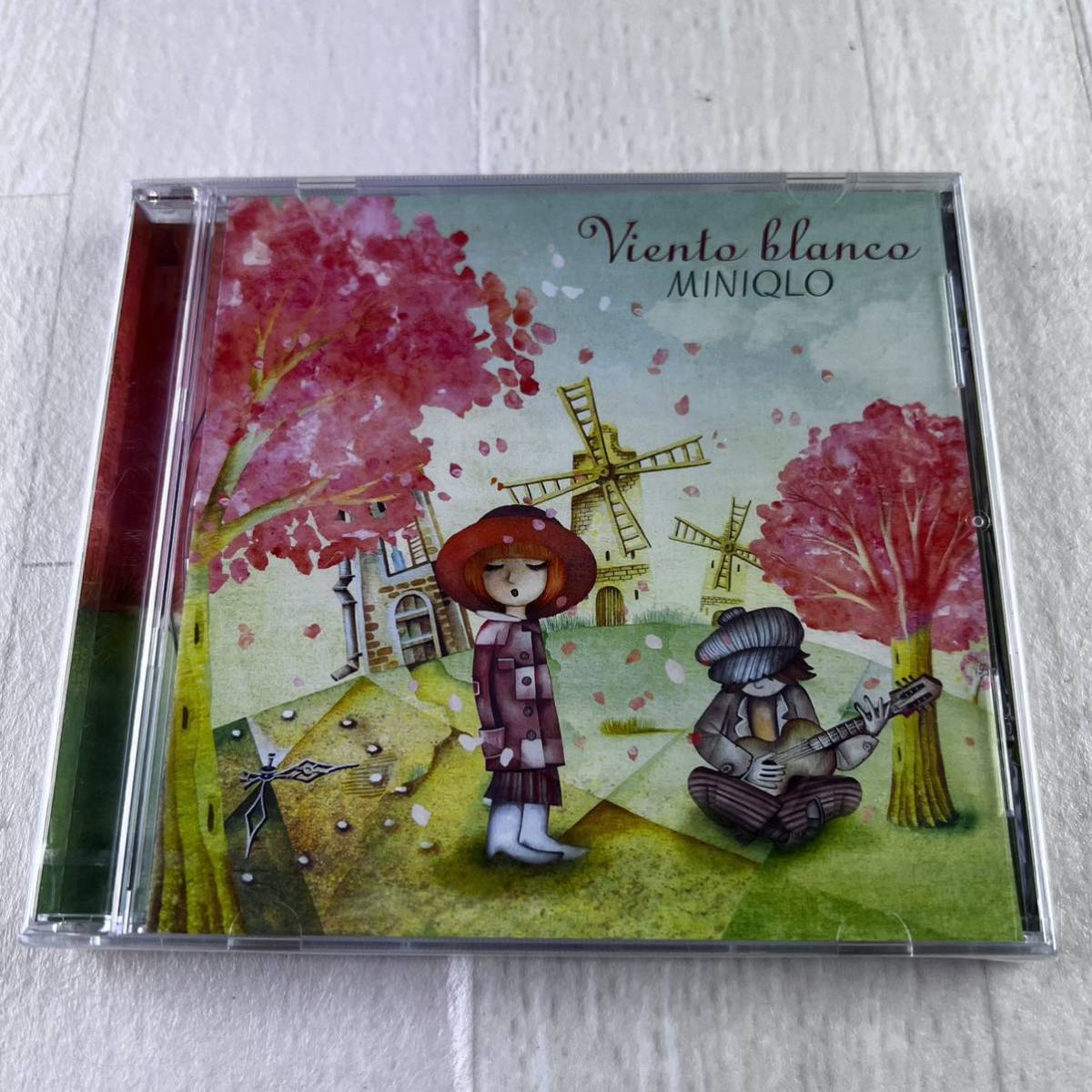 未開封 MINIQLO Viento blanco CD に興味をもっていただき 【公式通販】