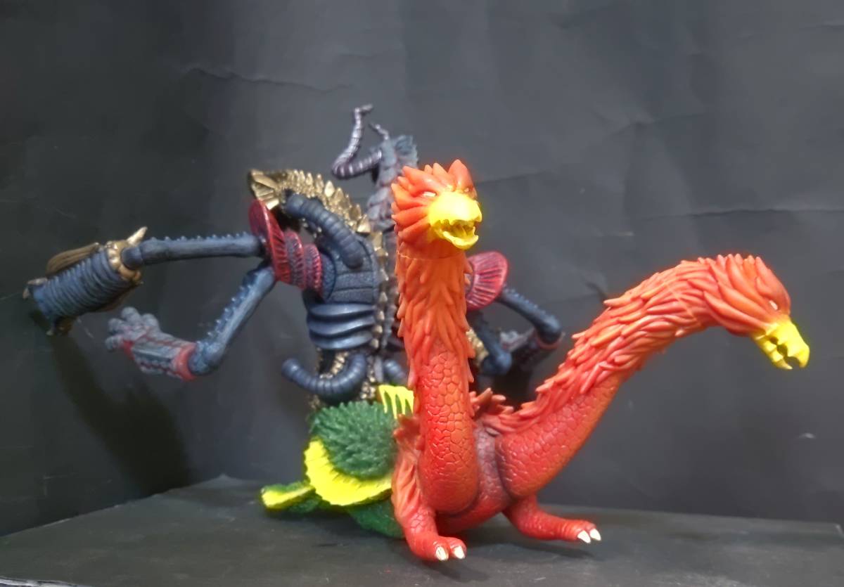 ウルトラ怪獣ソフビ ギガキマイラ リペイント完成品(怪獣、宇宙人