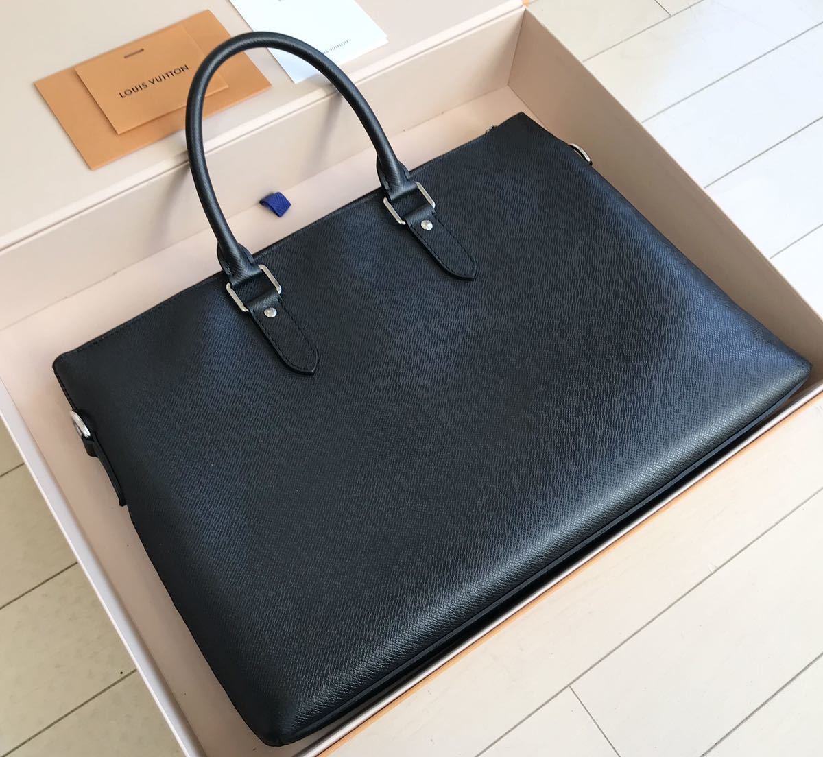 最新作，限定セール Louis Vuitton Anton Taiga ブリーフケース(タイガライン)｜売買されたオークション情報、yahooの商品情報をアーカイブ公開 - オークファン かばん、バッグ