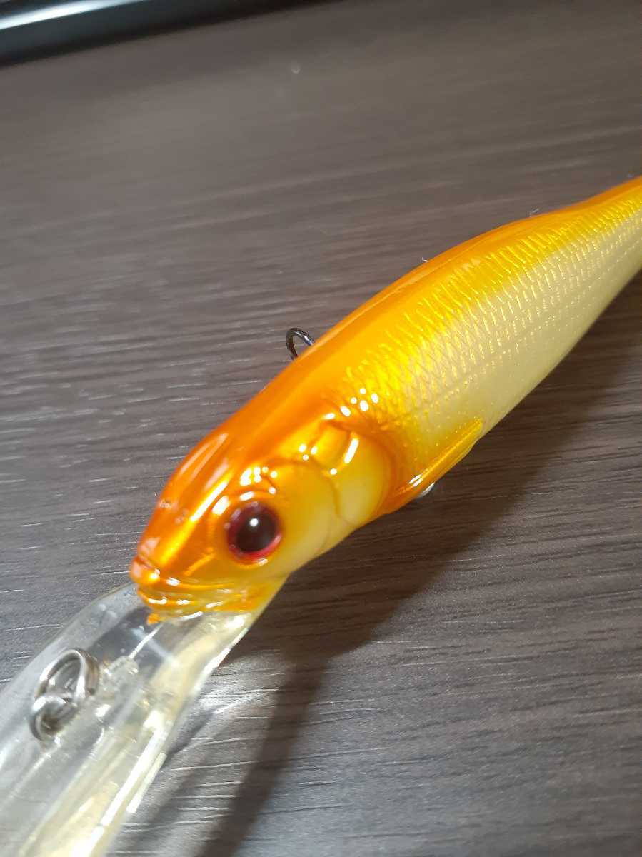 Megabass メガバス ライブx リバイアサン 年号なし アルビノ ロングビルミノー メガバス 売買されたオークション情報 Yahooの商品情報をアーカイブ公開 オークファン Aucfan Com