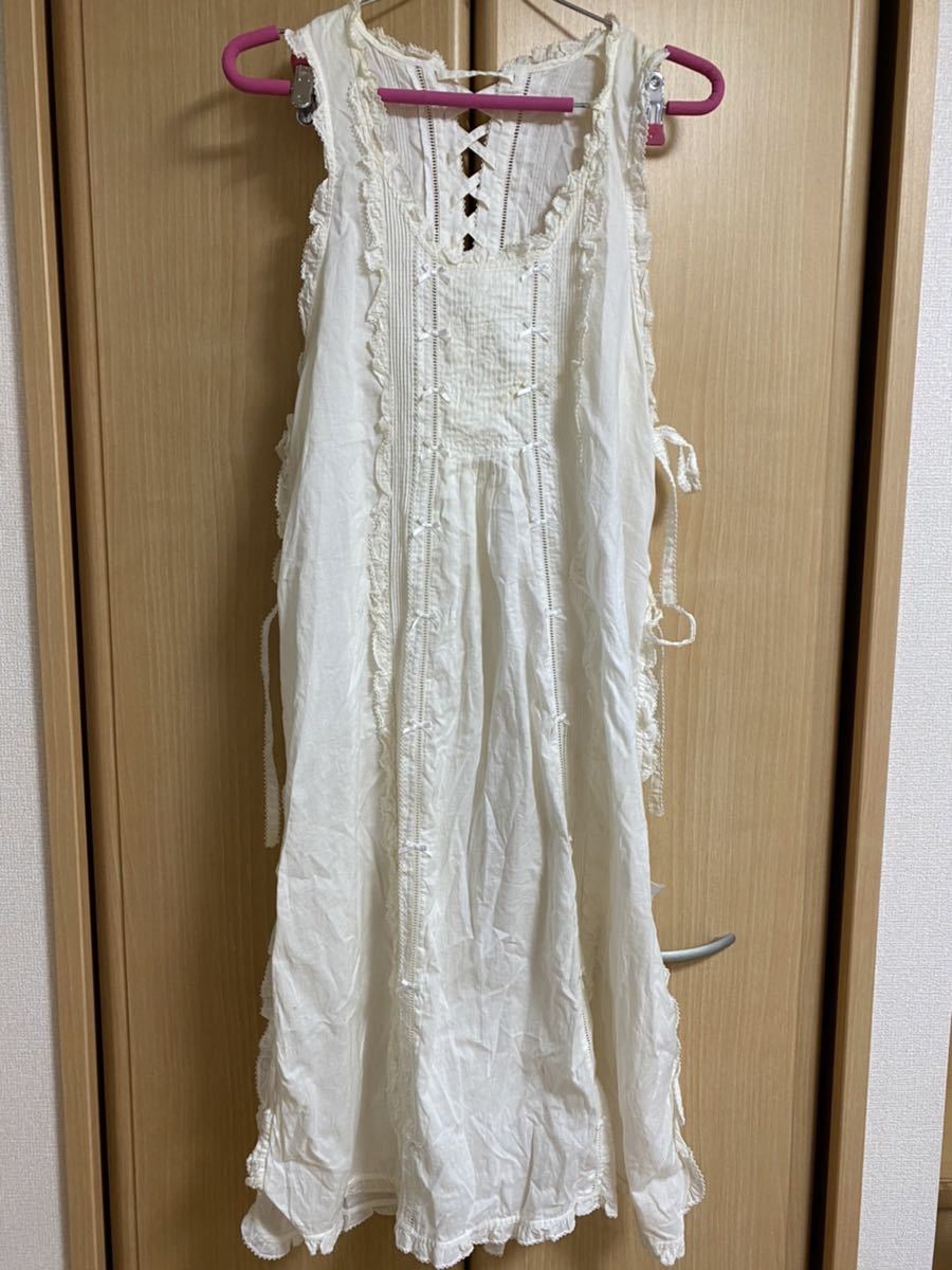 ピンクハウス 古着 ダブリエ エプロン 白 ホワイト フリフリ リボン 