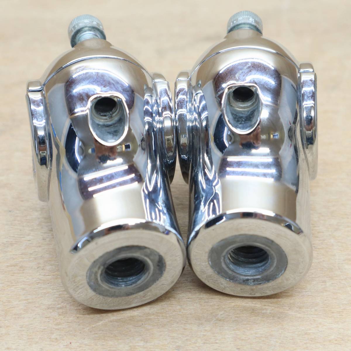 ハーレー FLST ソフテイル 純正 ハンドルポスト ハンドルライザー 純正