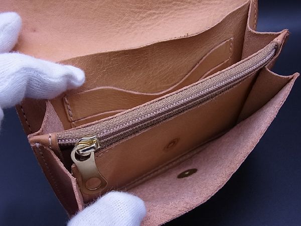 1円□極美品□IL BISONTE イルビゾンテ レザー レザークリーム付き 二 