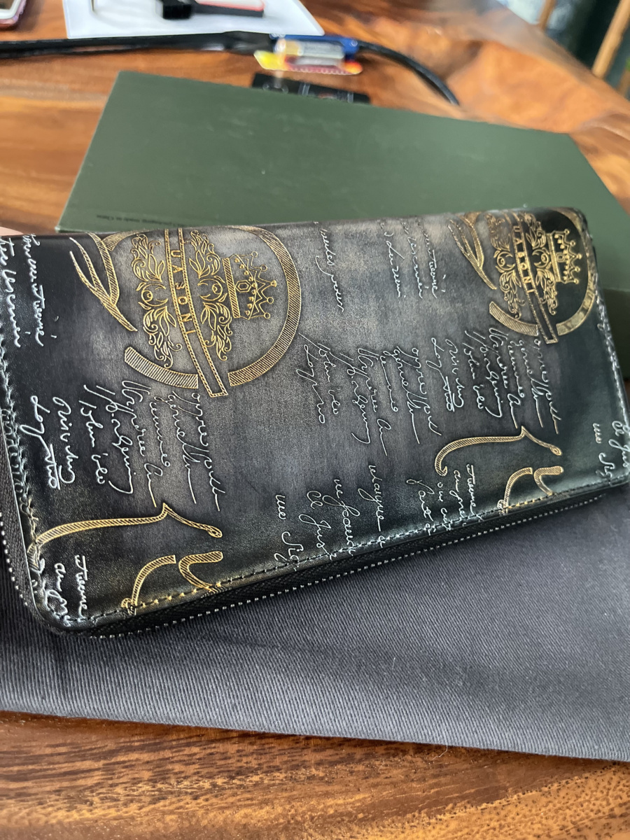 未使用品 UABONI ユアボニ パティーヌ ラウンド 長財布 【公式通販】