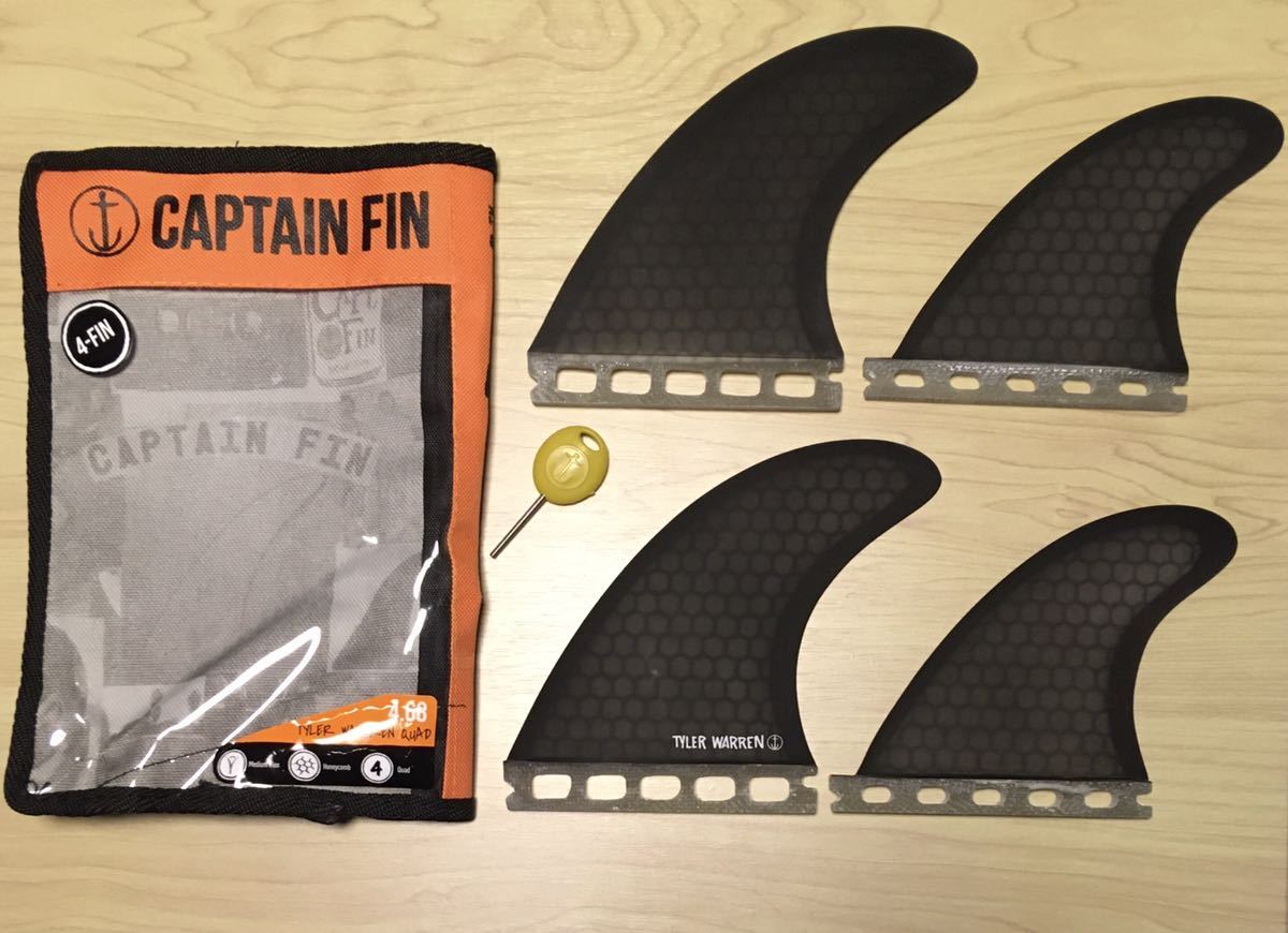 CAPTAIN FIN QUAD タイラーウォーレン　フューチャー CAPTAIN FIN QUAD BLACK SINGLE TAB キャプテン フィン クアッド