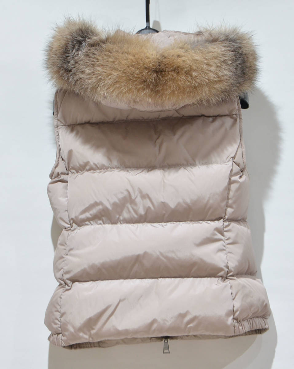 鑑定済・美品★モンクレール　GALLINULE ダウンベスト　フード着脱可　00 MONCLER（モンクレール） ダウンベスト GALLINULE ガリヌール 1A00163