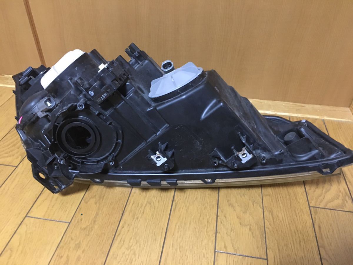 美品 ステップワゴン RK5後期 ヘッドライト ステップワゴンスパーダ 