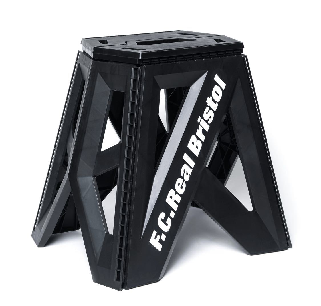 Bristol 折りたたみチェア ブラック/ホワイト　ブリストル 1円スタートF.C.Real Bristol FOLDING CHAIR 折りたたみ チェア 椅子