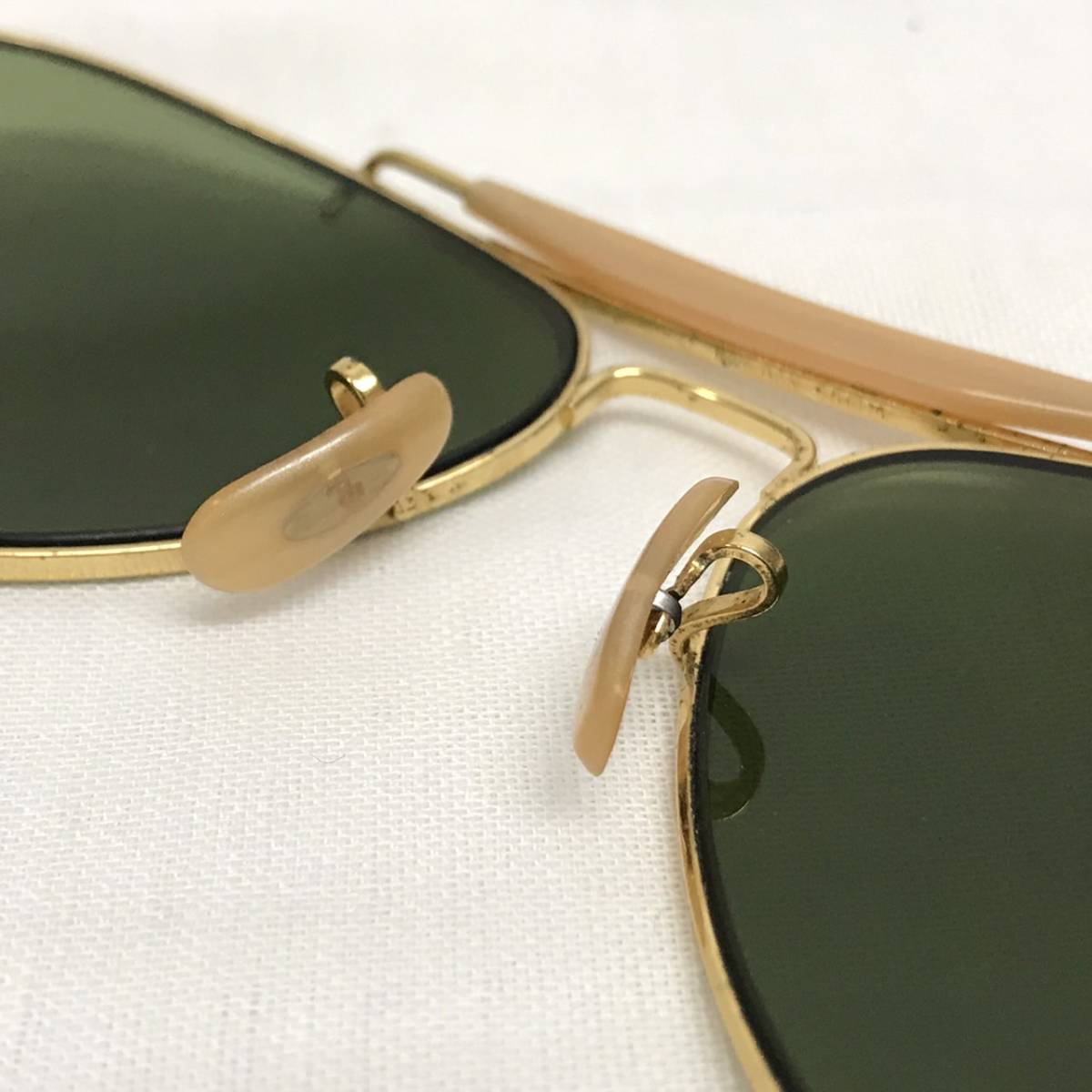 レイバン B&amp;L ヴィンテージ b&amp;l 美品 サングラス Ray-Ban 美品Ray-Ban W2958 - メルカリ 度なし ヴィンテージ（サングラス｜眼鏡・サングラス B＆L USA製 G15