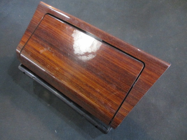 ★極美品 メルセデスベンツ W124 E500 ウォルナット灰皿 W124 灰皿 -w124 2026年最新Yahoo!オークション - ウッドパネル ウッド